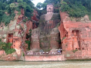 Grand Bouddha de Lestian datant de la dynastie Tang